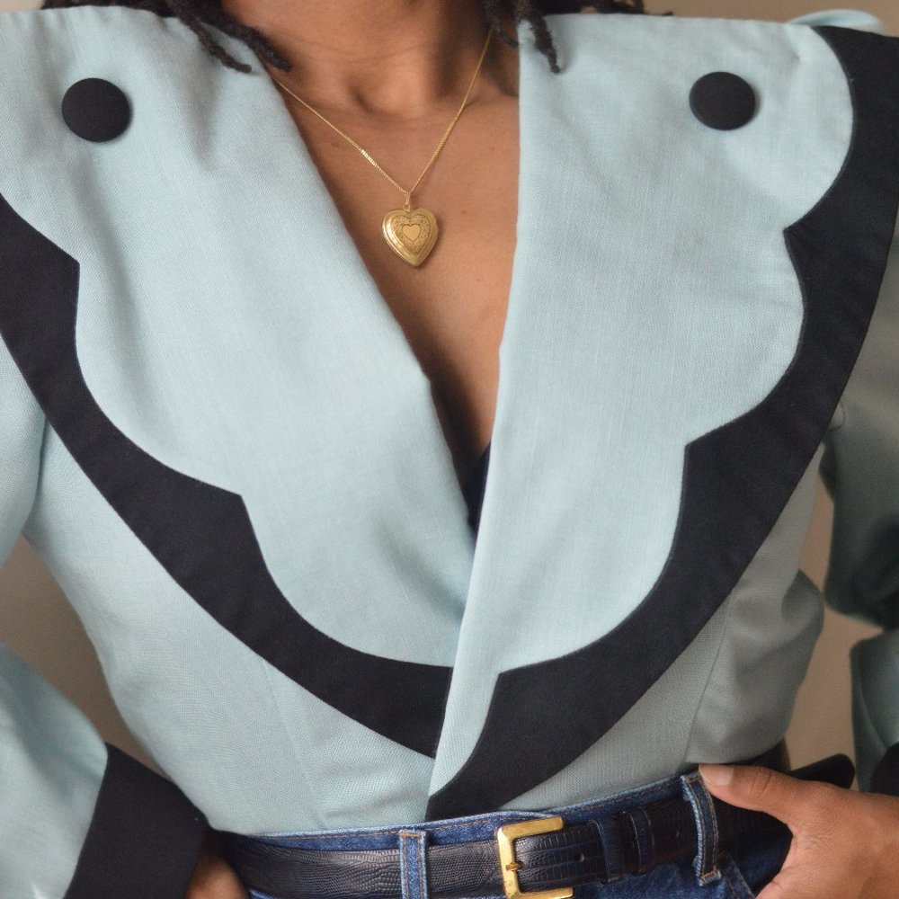 Vintage Exaggerated Lapel Blazer